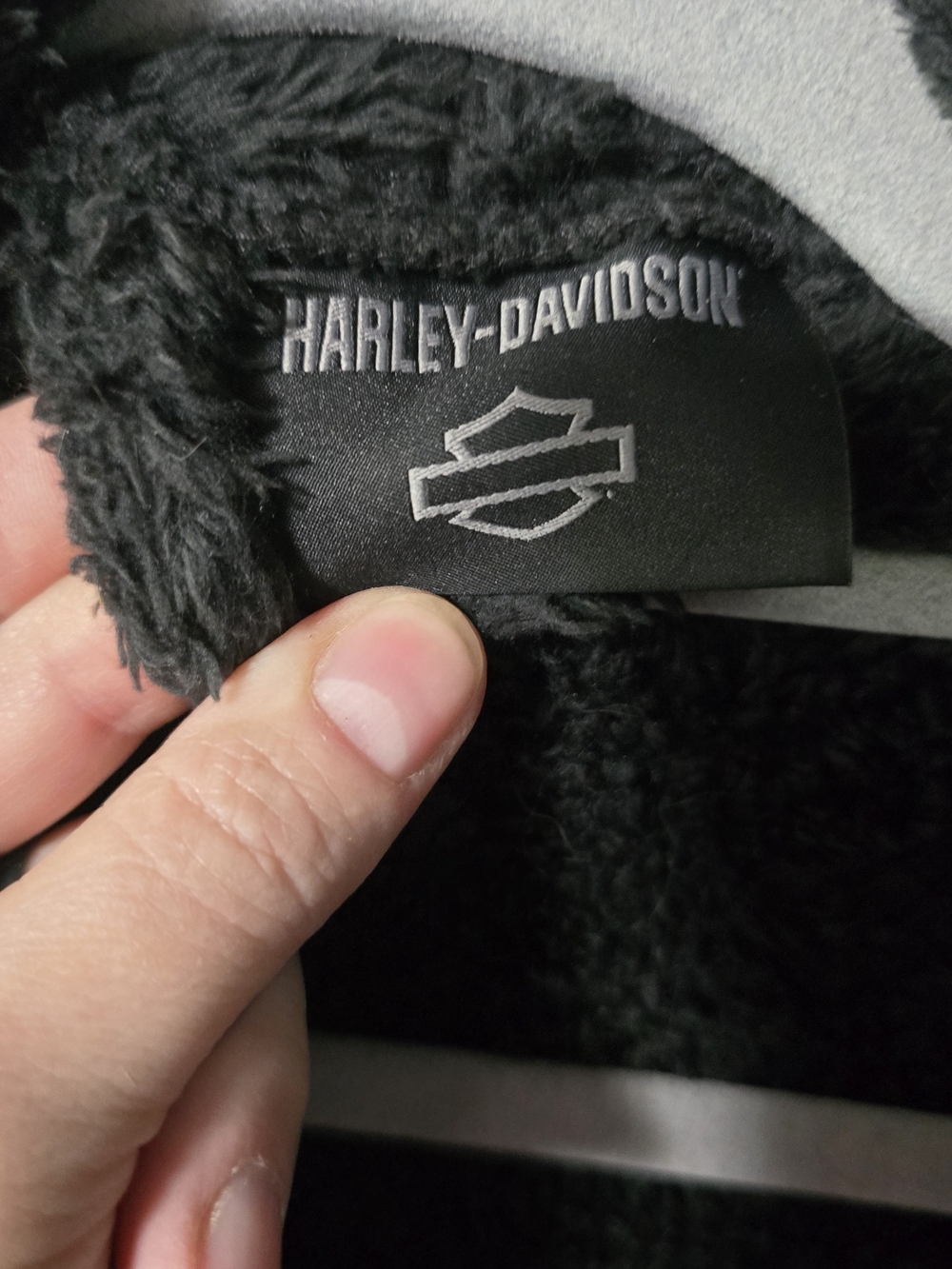 Harley-Davidson Black Plush Logo Robe - Picture 4 of 5